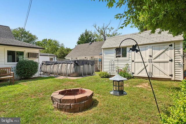 586 DOLORO DR, Morrisville, PA 19067