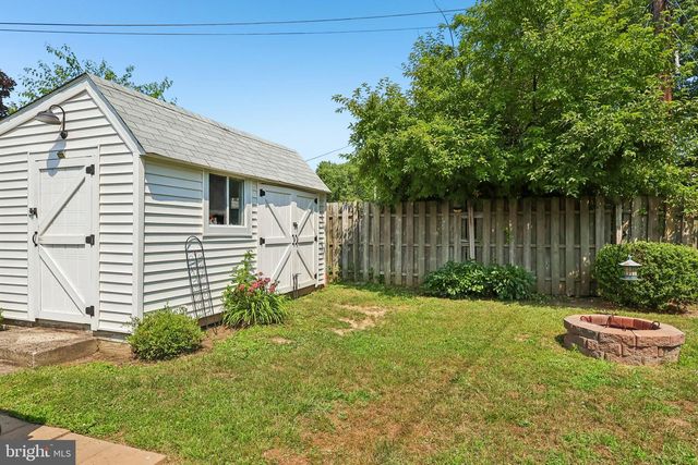 586 DOLORO DR, Morrisville, PA 19067