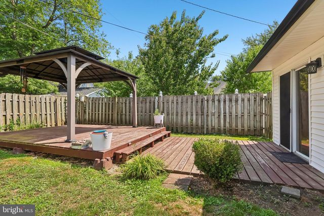 586 DOLORO DR, Morrisville, PA 19067