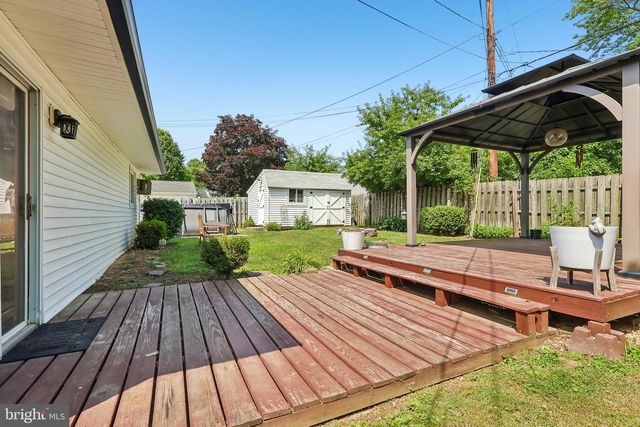 586 DOLORO DR, Morrisville, PA 19067