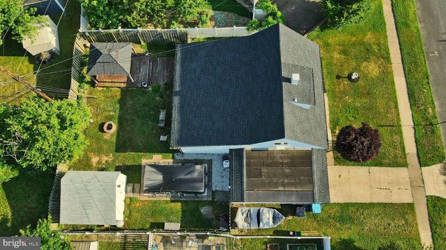586 DOLORO DR, Morrisville, PA 19067