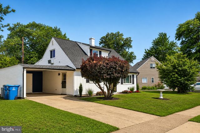 586 DOLORO DR, Morrisville, PA 19067