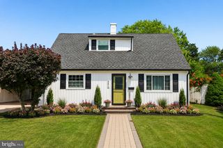 586 DOLORO DR, Morrisville, PA 19067