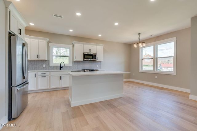 306 Ty'S Place, Kingsport, TN 37663