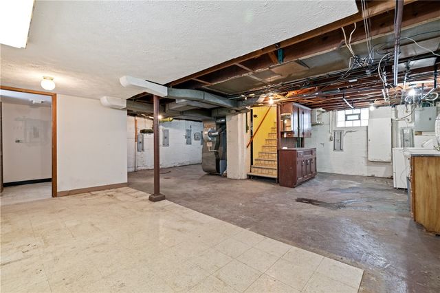 510 Foundry St, Shaler, PA 15215