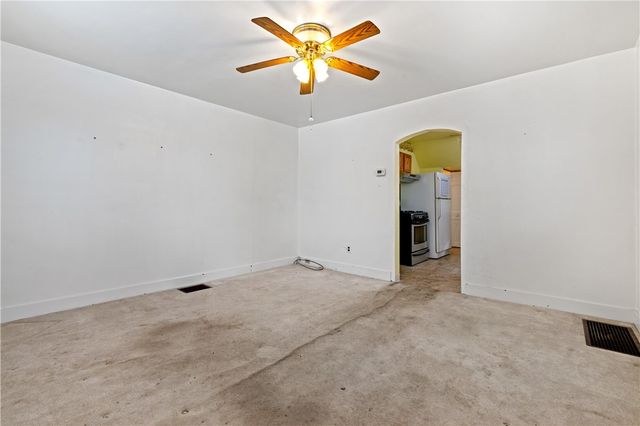 510 Foundry St, Shaler, PA 15215