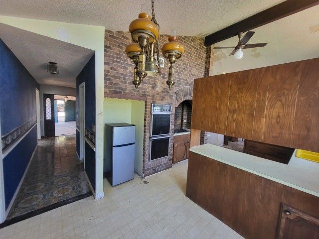 306 Wade Street, Olney, TX 76374