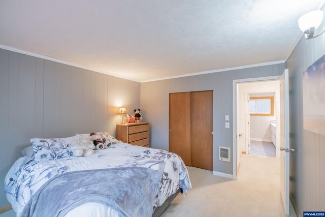 292 Stoneway Dr NW, Salem, OR 97304