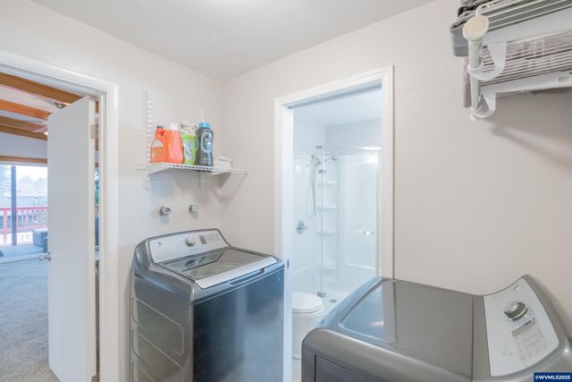 292 Stoneway Dr NW, Salem, OR 97304