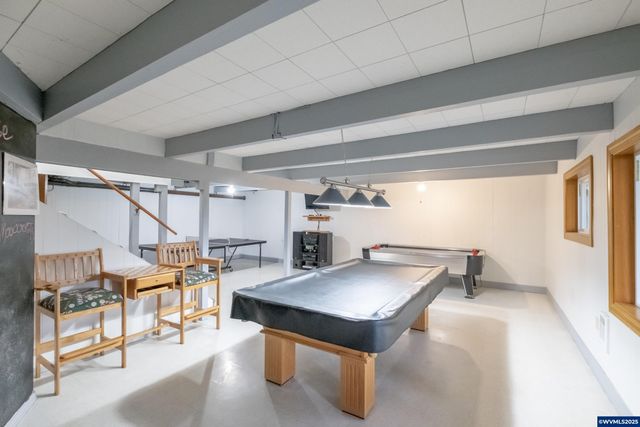 292 Stoneway Dr NW, Salem, OR 97304