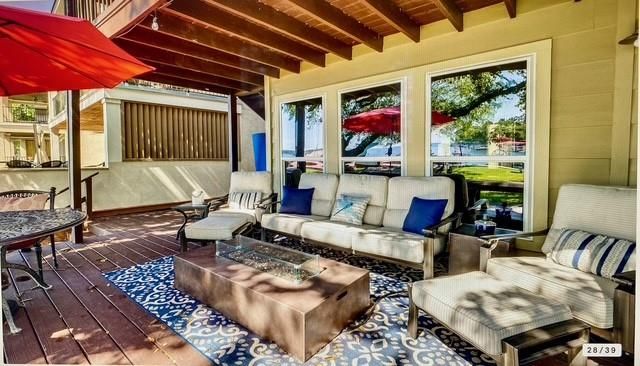 11359 Twain Drive, Montgomery, TX 77356