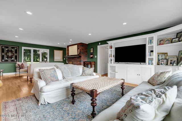 16 Mulberry Lane, Colts Neck, NJ 07722
