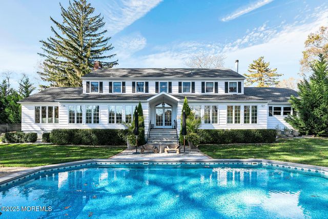 16 Mulberry Lane, Colts Neck, NJ 07722