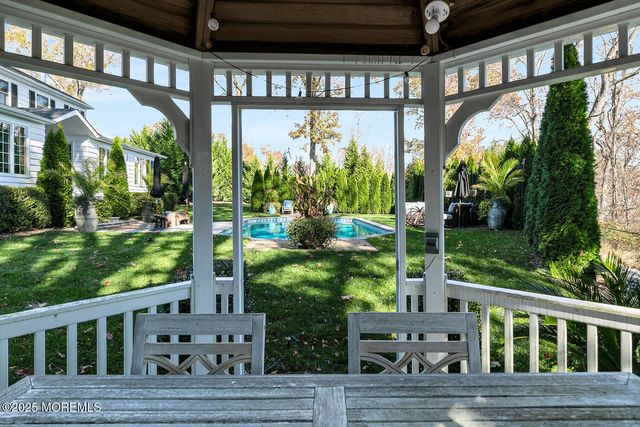 16 Mulberry Lane, Colts Neck, NJ 07722