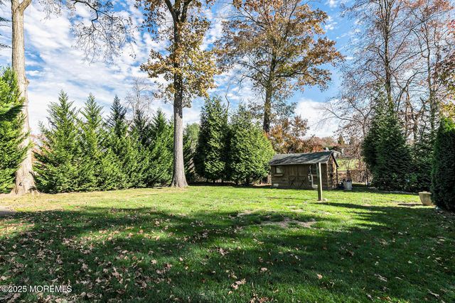 16 Mulberry Lane, Colts Neck, NJ 07722