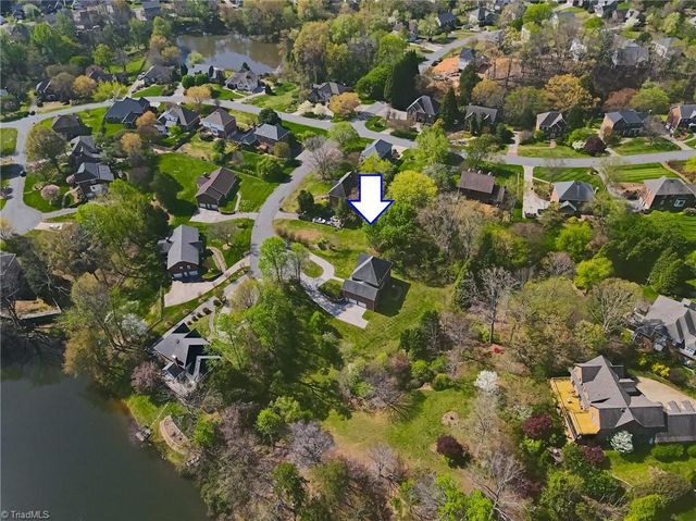 3508 Waterway Drive, Pfafftown, NC 27040