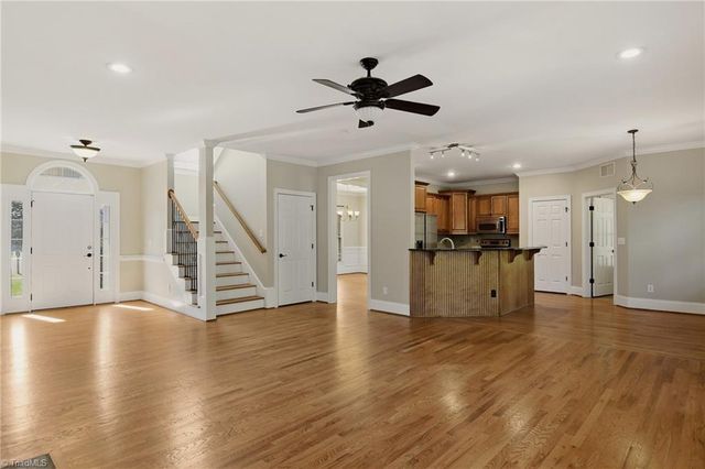 3508 Waterway Drive, Pfafftown, NC 27040