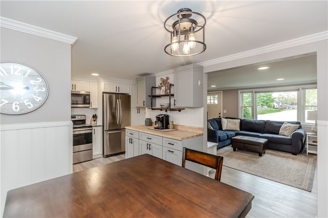 189 Underwood Avenue, Warwick, RI 02888