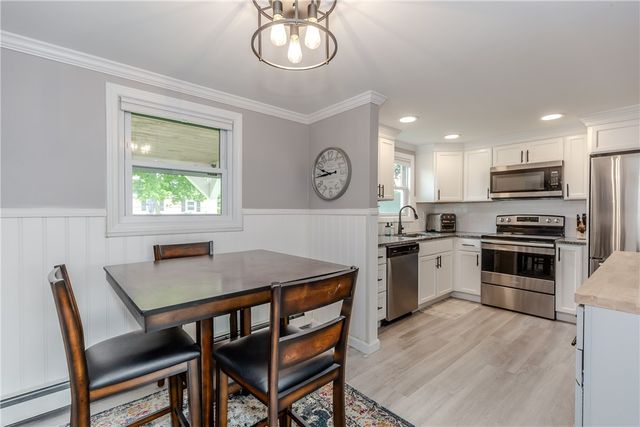 189 Underwood Avenue, Warwick, RI 02888
