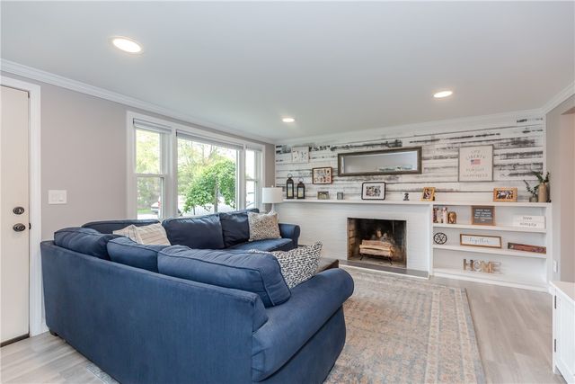 189 Underwood Avenue, Warwick, RI 02888