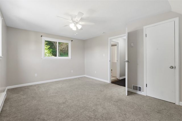3856 Hilpert St, Brentwood, PA 15227