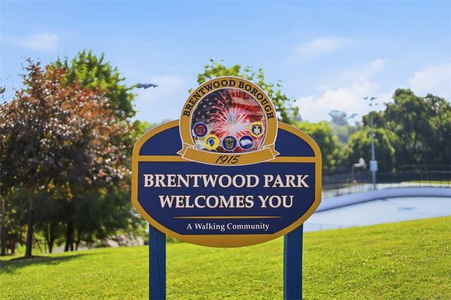 3856 Hilpert St, Brentwood, PA 15227