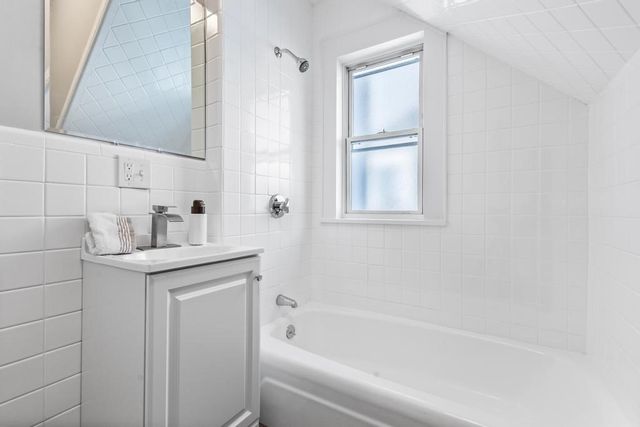 267-269 Farrington St, Quincy, MA 02170