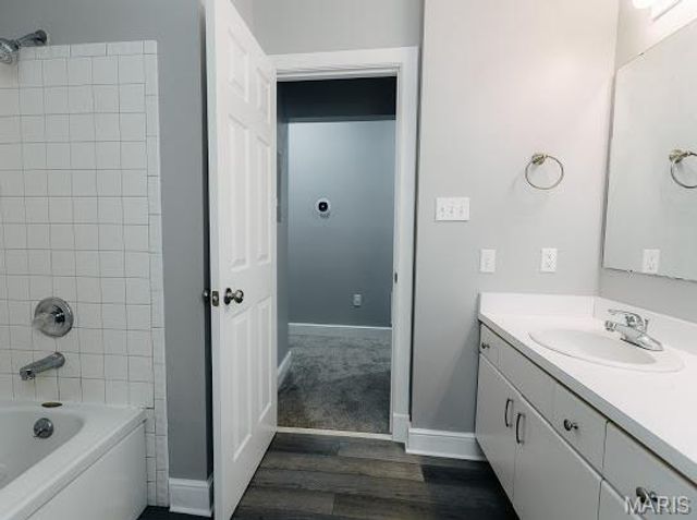 5879 Nina Place 1, St Louis, MO 63112