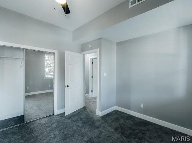 5879 Nina Place 1, St Louis, MO 63112