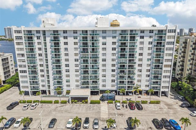 2841 NE 163rd St 605, North Miami Beach, FL 33160