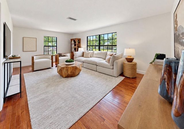 2818 SPRINGDELL CIRCLE, Valrico, FL 33596