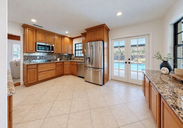 2818 SPRINGDELL CIRCLE, Valrico, FL 33596
