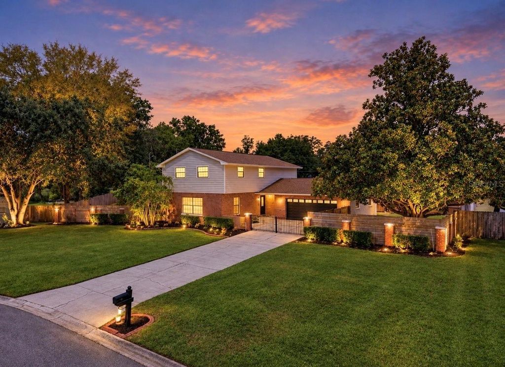 2818 SPRINGDELL CIRCLE, Valrico, FL 33596