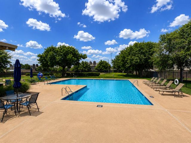 11302 N Benttree Circle, Oklahoma City, OK 73120