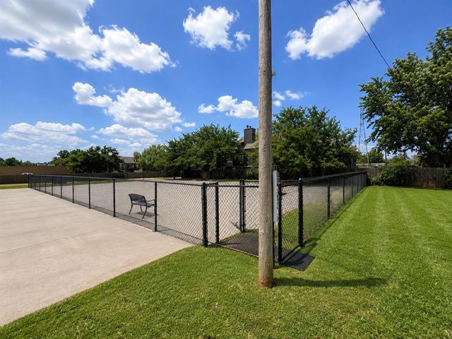 11302 N Benttree Circle, Oklahoma City, OK 73120