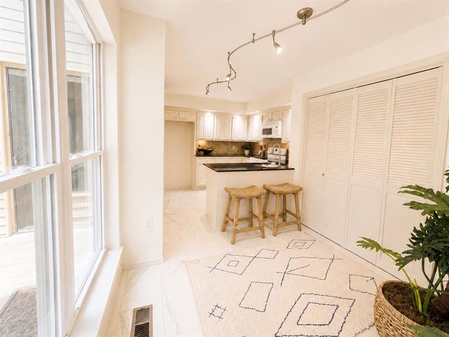 11302 N Benttree Circle, Oklahoma City, OK 73120