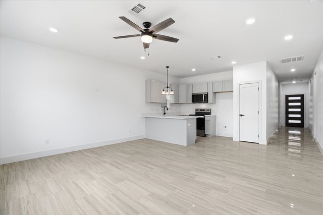1613 SE Park Road, Mineral Wells, TX 76067