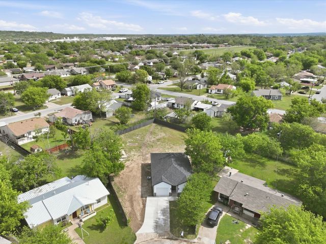 1613 SE Park Road, Mineral Wells, TX 76067