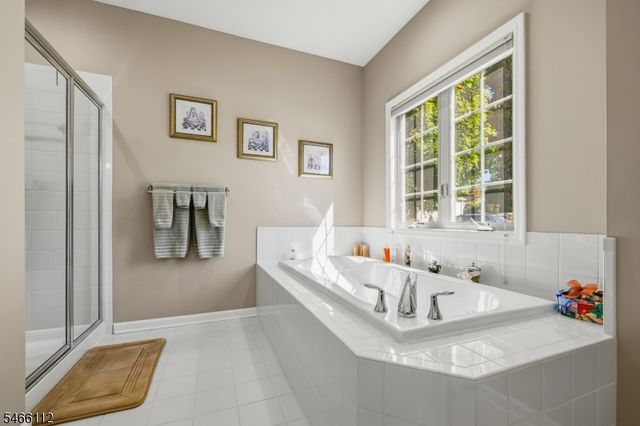 9 Coventry Rd, Hardyston Twp., NJ 07419