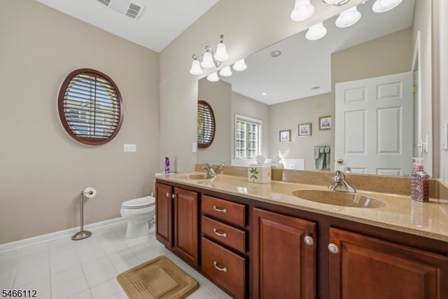 9 Coventry Rd, Hardyston Twp., NJ 07419