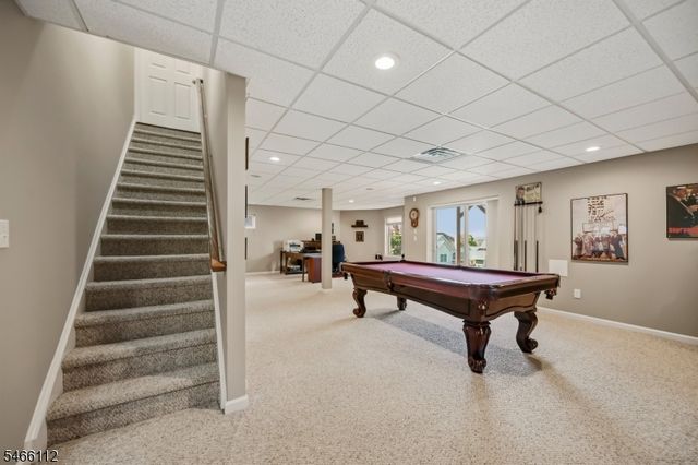 9 Coventry Rd, Hardyston Twp., NJ 07419