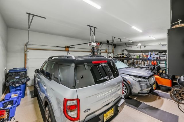9 Coventry Rd, Hardyston Twp., NJ 07419