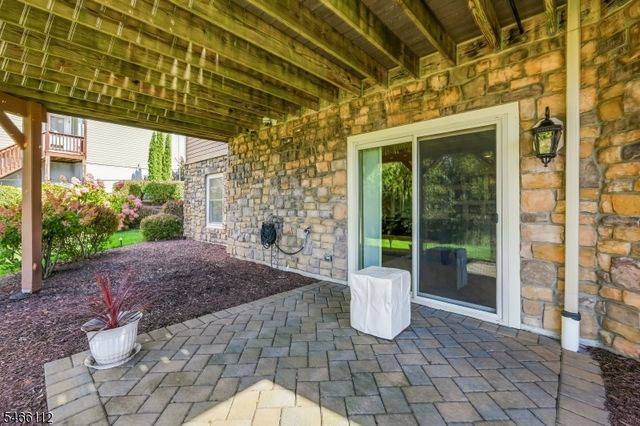 9 Coventry Rd, Hardyston Twp., NJ 07419
