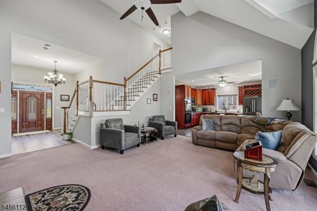 9 Coventry Rd, Hardyston Twp., NJ 07419