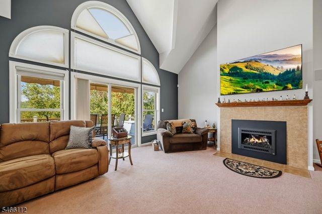 9 Coventry Rd, Hardyston Twp., NJ 07419