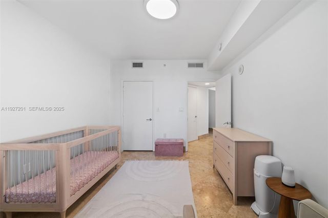 19900 E Country Club Dr 1112, Aventura, FL 33180