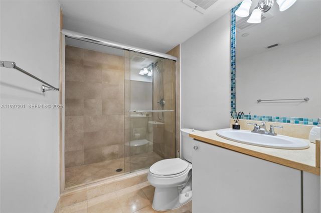 19900 E Country Club Dr 1112, Aventura, FL 33180