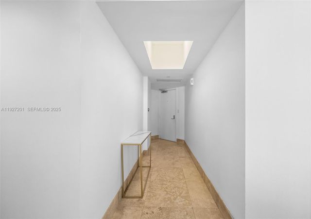 19900 E Country Club Dr 1112, Aventura, FL 33180