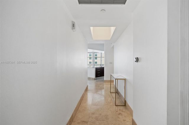 19900 E Country Club Dr 1112, Aventura, FL 33180