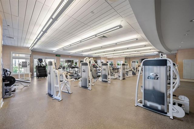 19900 E Country Club Dr 1112, Aventura, FL 33180